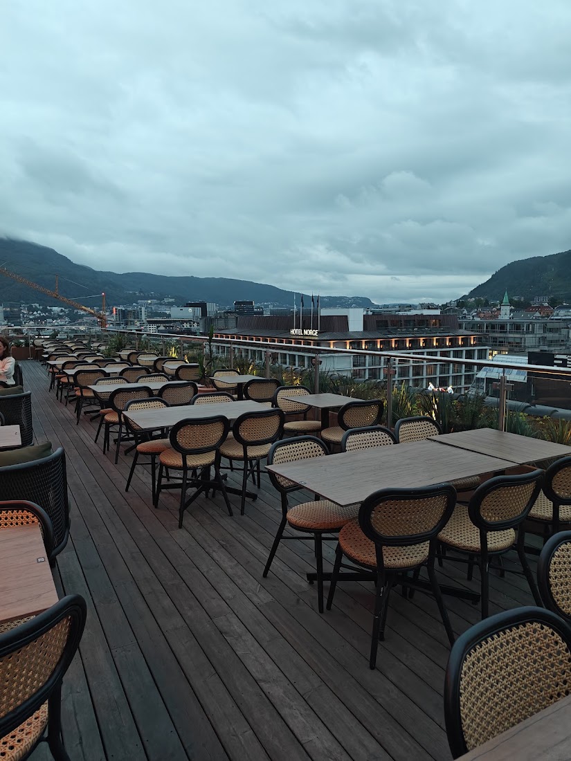 MM Café & Bar