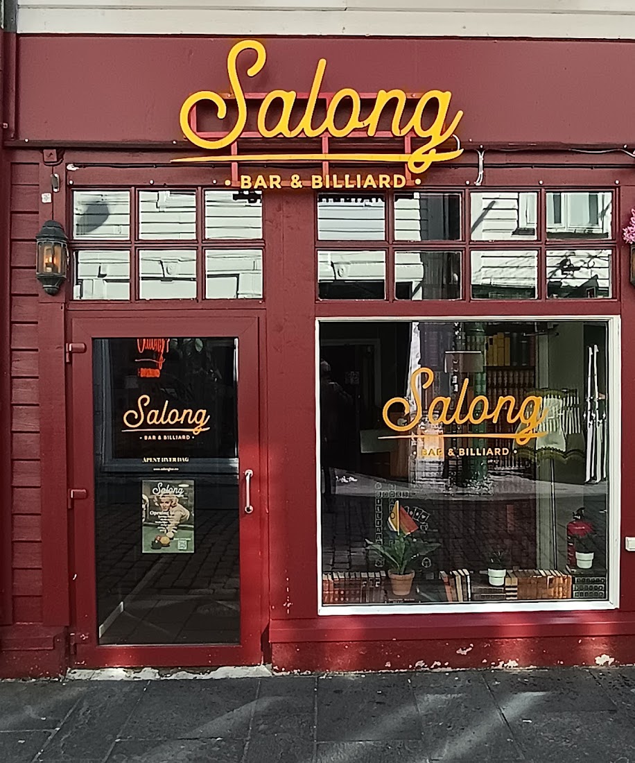 Salong Bar & Billiard