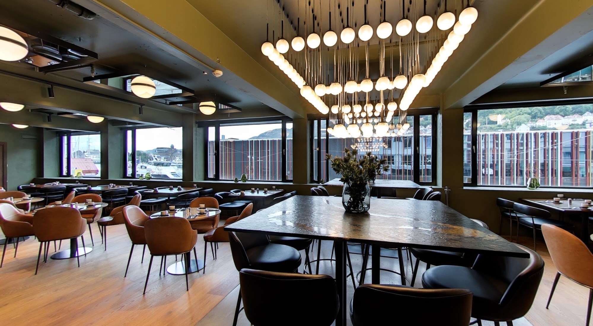 SJØ Restaurant & Vinbar